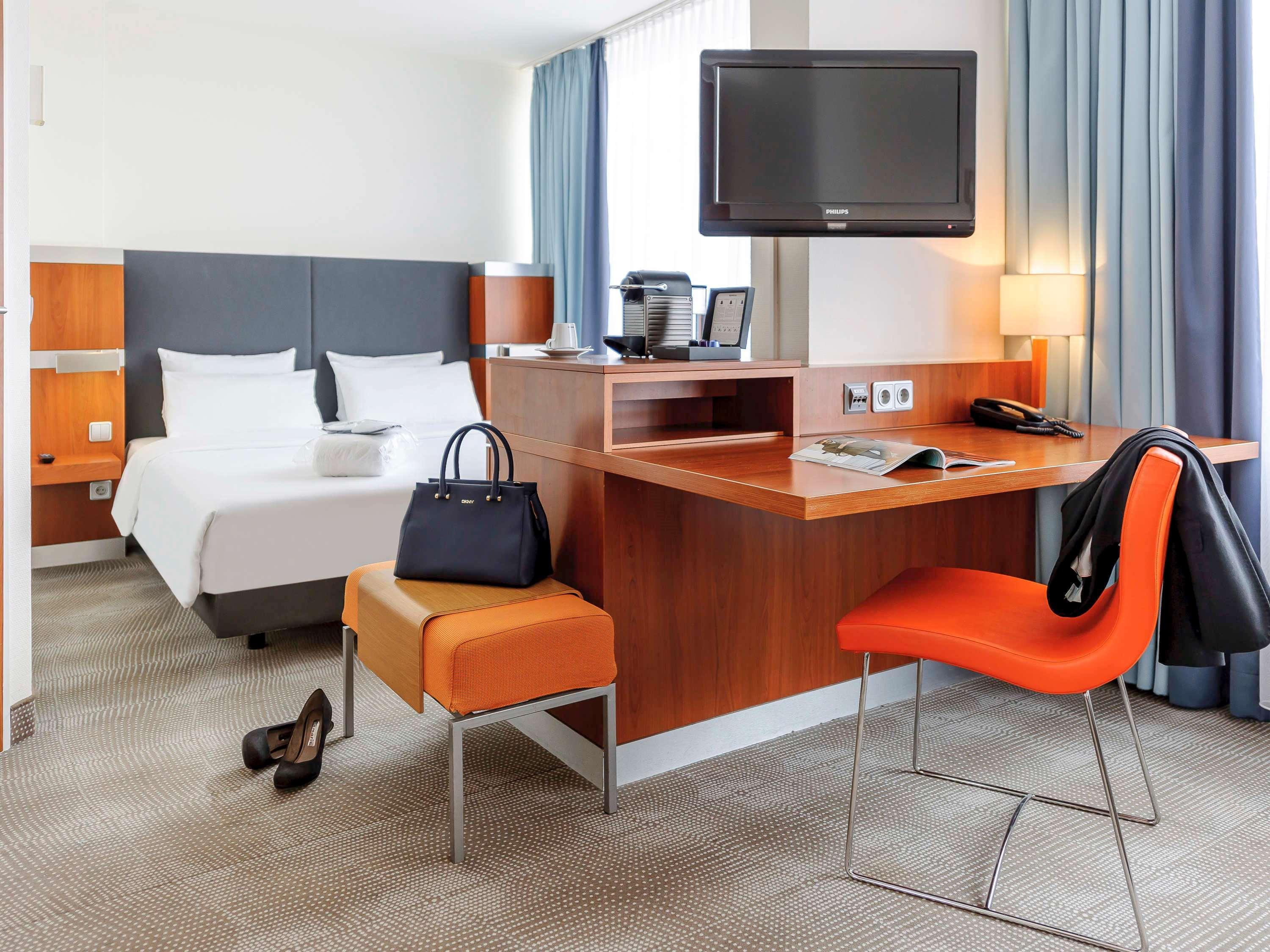 โนโวเทล เออร์ลังเงน Hotel แอร์ลังเงิน ภายนอก รูปภาพ